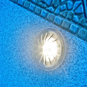 Conjunto 2 proyectores LED con mando para piscinas elevada Gre
