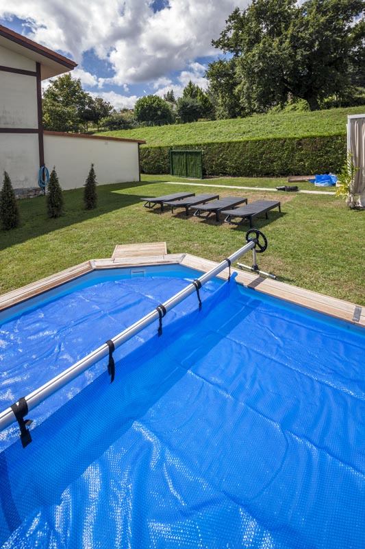 Enrollador telescópico Gre con 4 ruedas giratorias para piscinas enterradas hasta 5,5 m · Gre