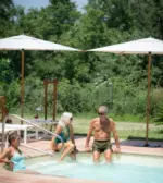 Parasol Antibes IASO 2,2 × 2,2 m con base con ruedas · IASO