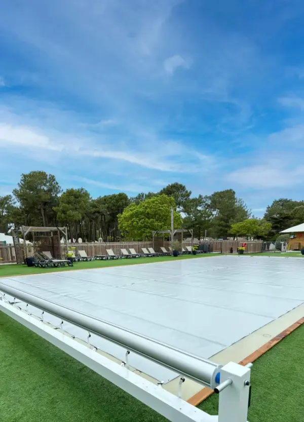 Cobertor solar de burbujas 400 micras IASO a medida · IASO