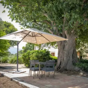 Parasol Pisa IASO 3 × 3 m de brazo lateral · IASO